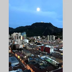 https://apto-en-el-corazon-de-la-ciudad-con-vista-unica.hotels-bogota.net